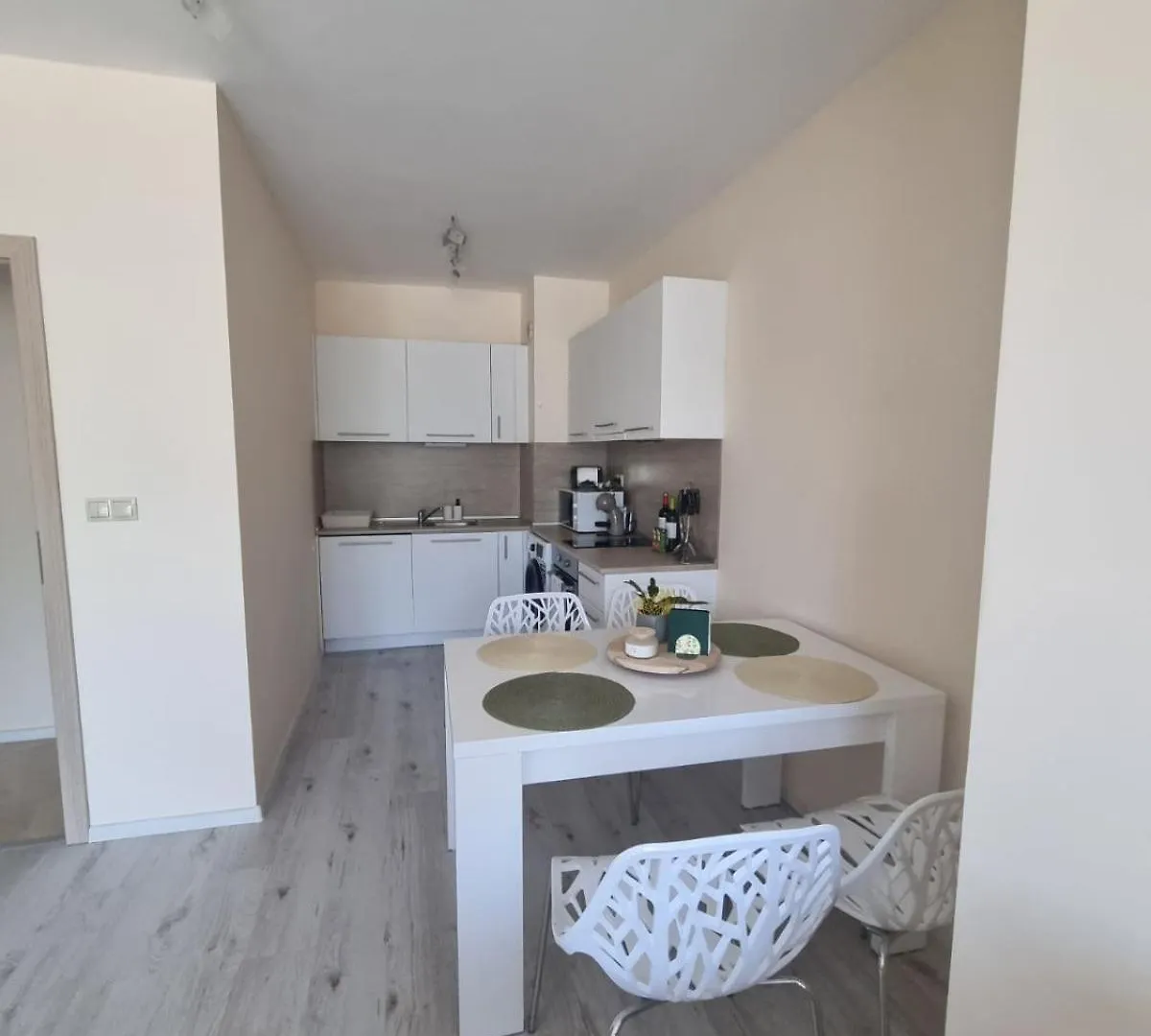 Varna South Bay - Monk Apartment
